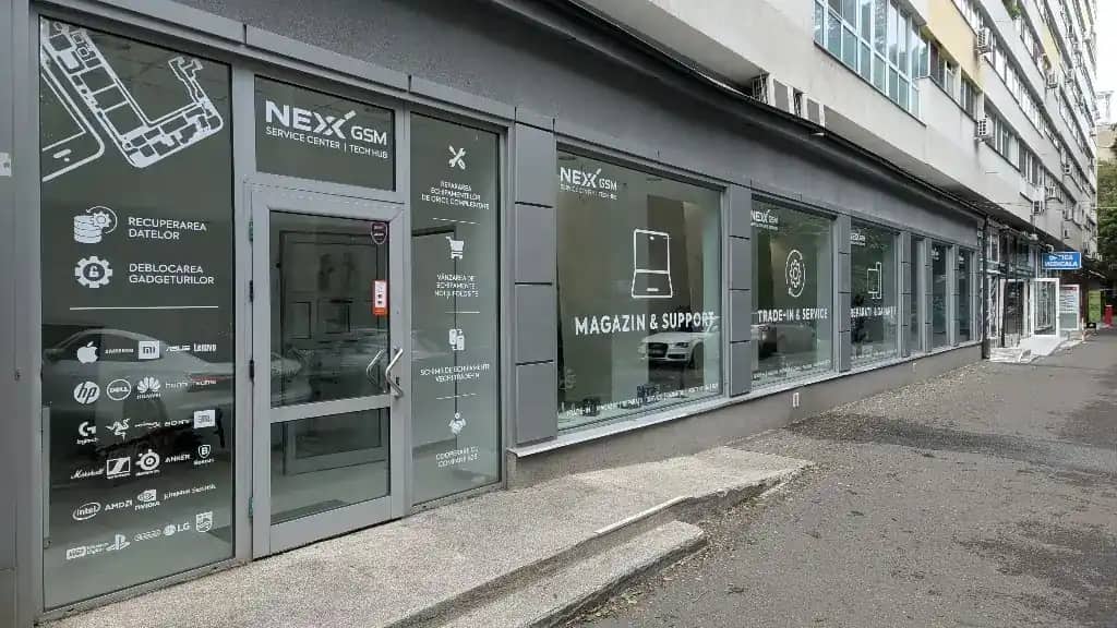 Fațada service NEXX GSM pe Calea Șerban Vodă 43, Sector 4, București